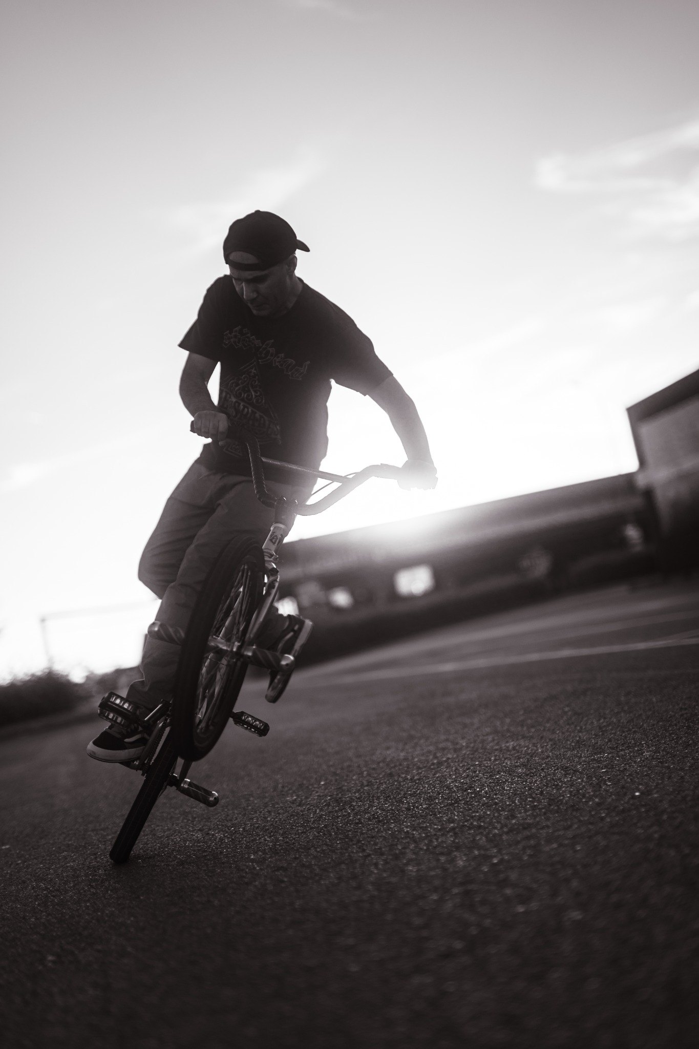 Mustapha Meghaizerou en BMX Flatland, photographie de Romain Berthiot